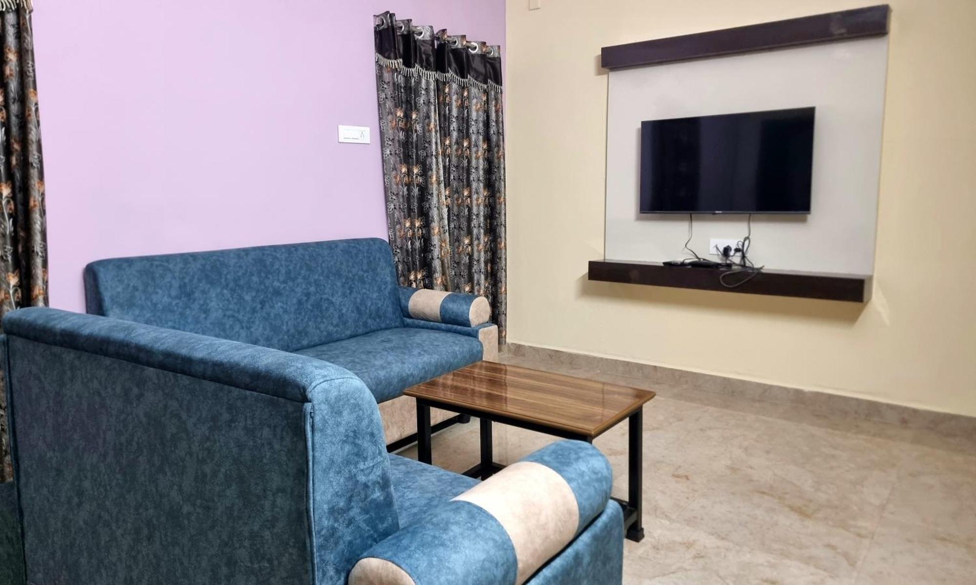 Sannidhi Service Apartments Tirupati Ngoại thất bức ảnh