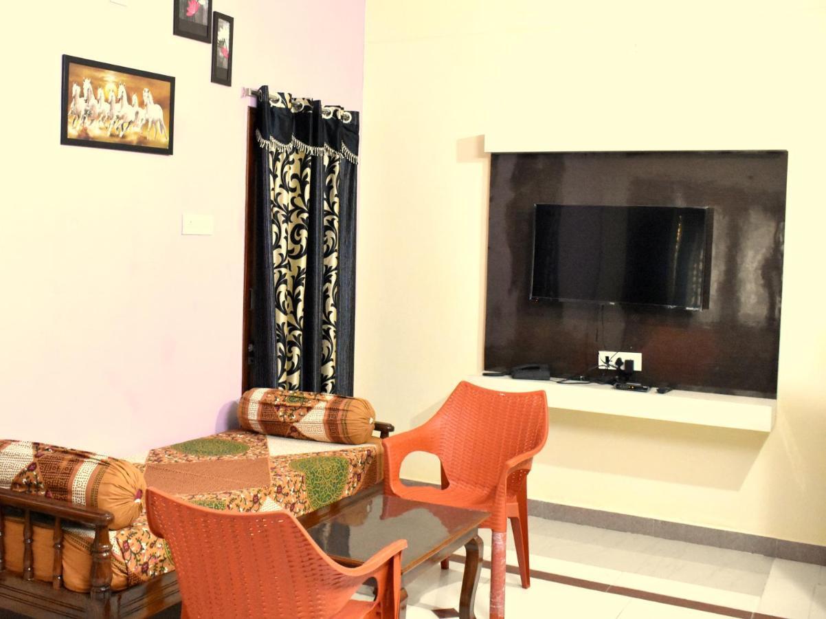 Sannidhi Service Apartments Tirupati Ngoại thất bức ảnh