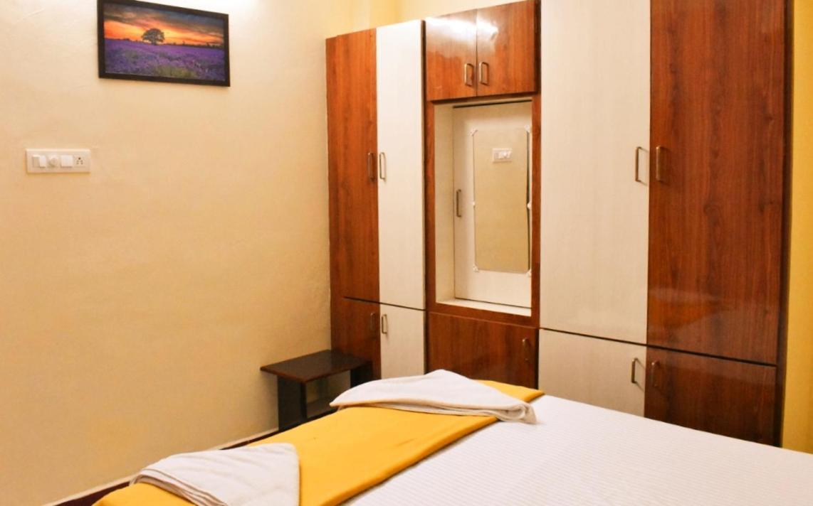 Sannidhi Service Apartments Tirupati Ngoại thất bức ảnh